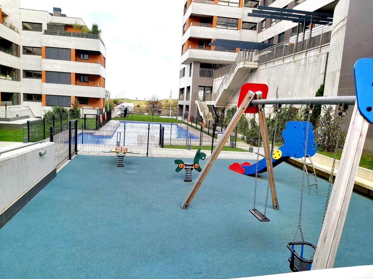 Costa Norte Gym Apartamento Con Terraza Garaje Y Piscina Castro Urdiales Exterior photo